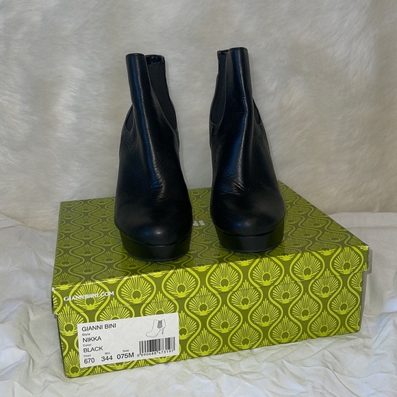 Gianni Bini Shoes - Gianni Bini Booties